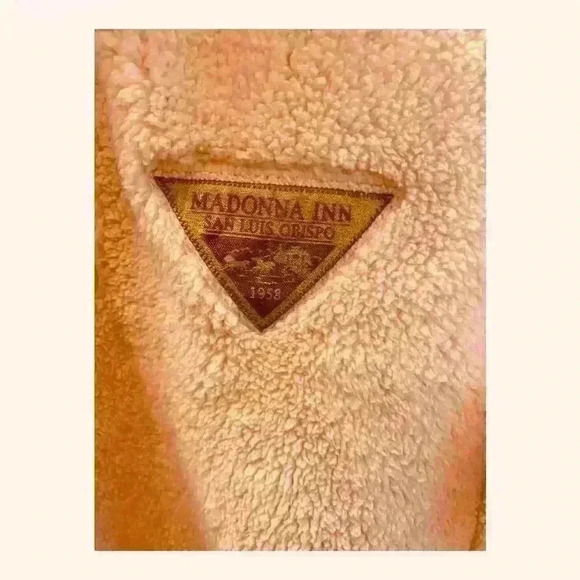 Madonna Inn Women's Vintage Pink Sherpa Quarter Zip Pullover Jacket M - Picture 4 of 11